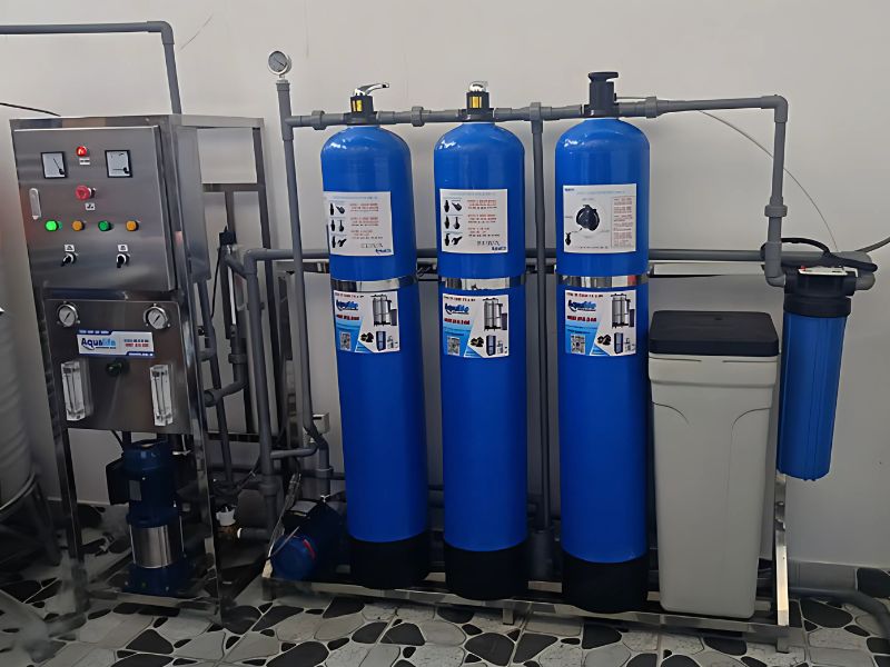 Hệ thống lọc RO công nghiệp 250l/h sản xuất nước giặt tẩy
