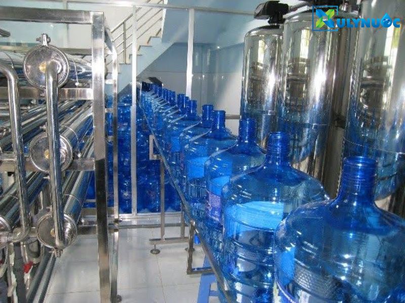 Dây chuyền lọc nước đóng bình là gì