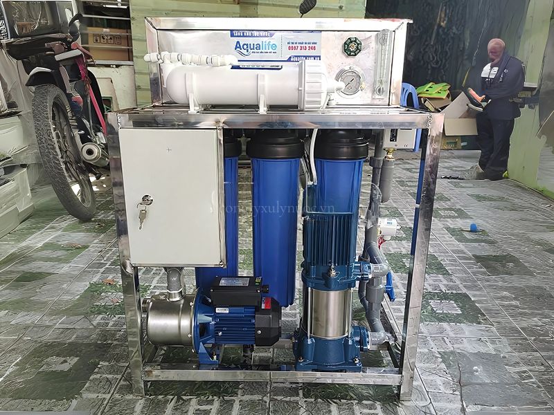 Máy lọc nước RO 150L/h công nghiệp tinh khiết